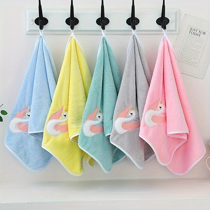 29.53*13.78inch 1pc Cartoon Swan Kid's Bath Towel, Premium Skin-friendly Soft Hand Towel, Absorbent Quick-drying Face Towel, Bathroom Supplies, Home Supplies