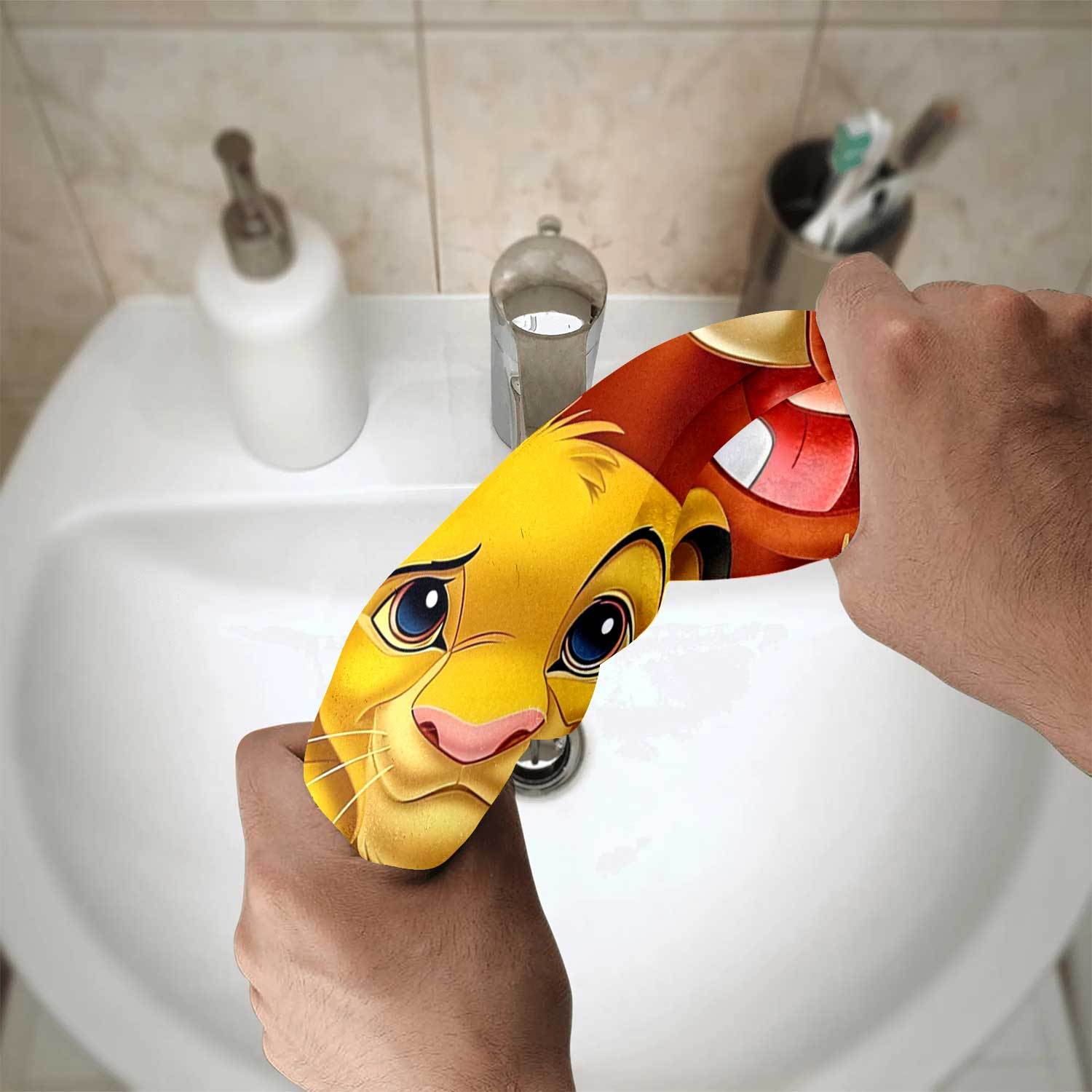 1pc The Lion King Cartoon Bath Towel - Super Absorbent, Fade-Resistant 100% Polyester, Soft Hand & Face Towel with Vibrant Jungle Design, Perfect for Families, Dorms, Travel - Ideal Christmas Gift, Cute Towels